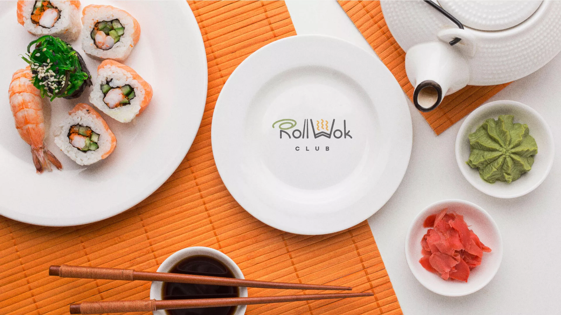 Разработка логотипа и фирменного стиля суши-бара «Roll Wok Club» в Луге
